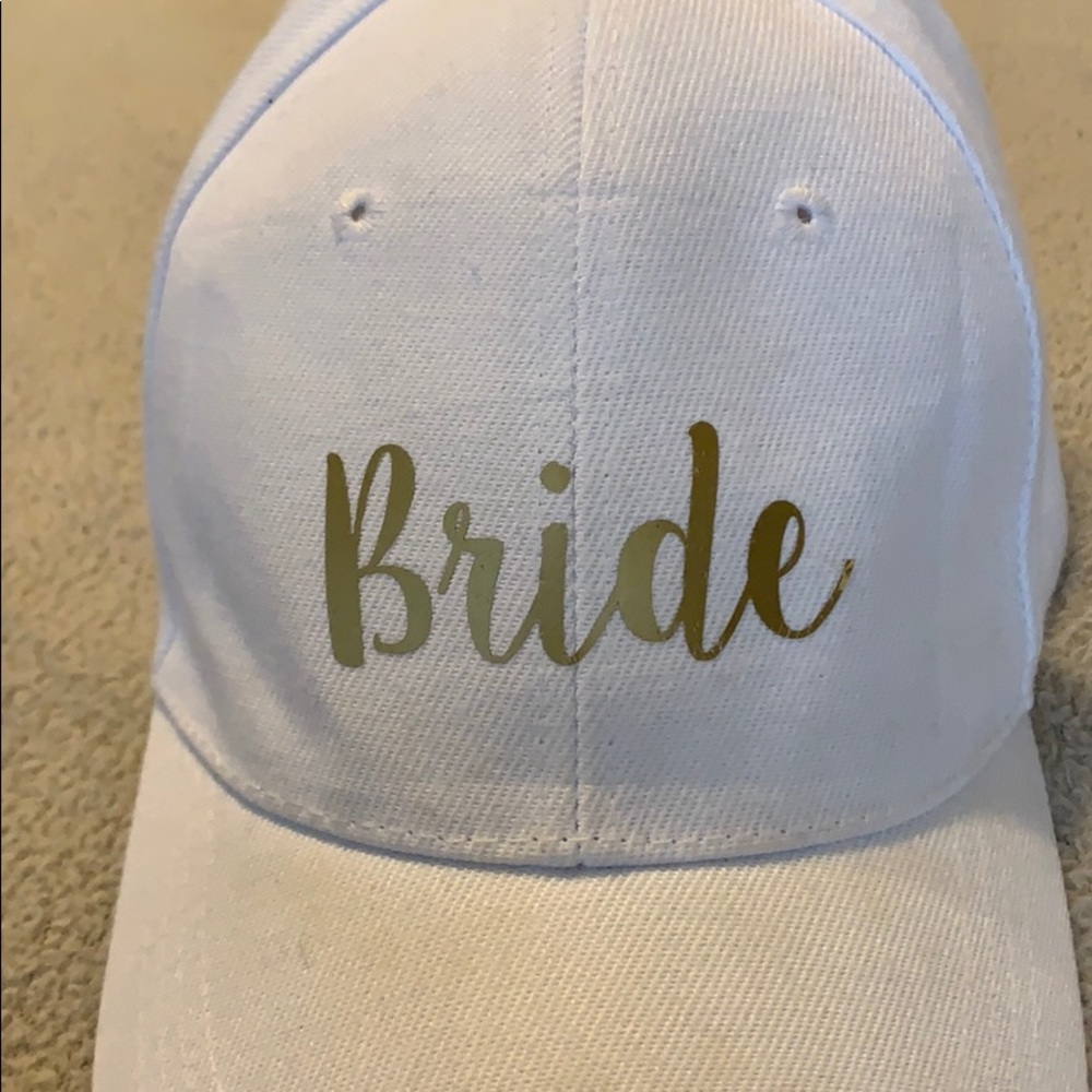White bride hat - Picture 2 of 4